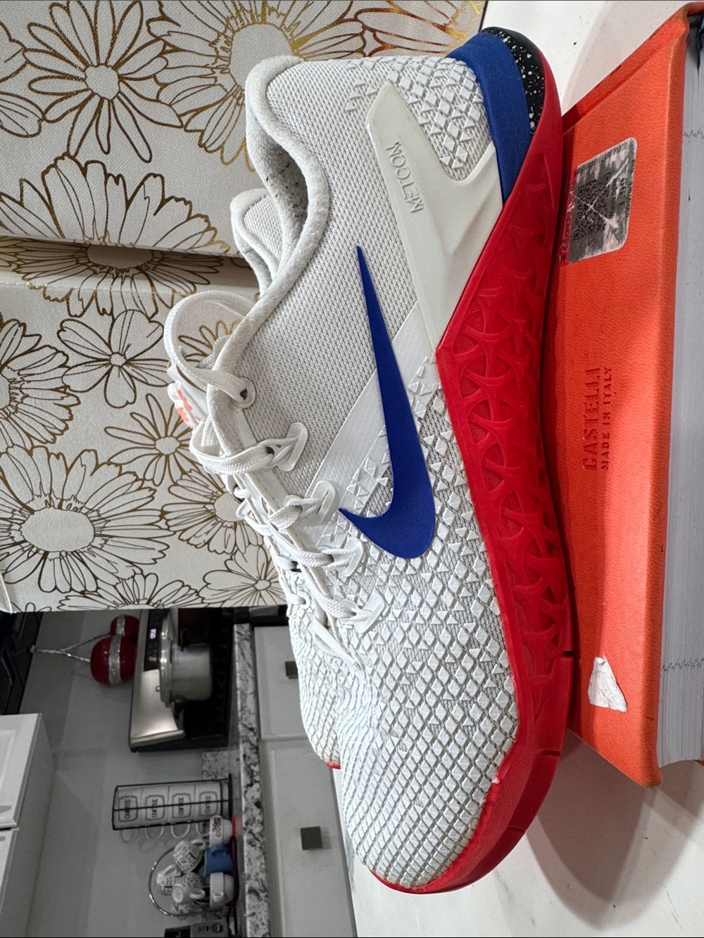 Nike White Training Shoe with Blue Swoosh and Red Sole Metcom 4 XD ( CD 3128-106